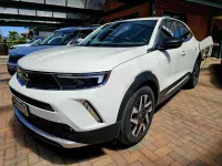 Usata Opel Mokka-e Elegance 100 kW (136 CV) 2022 Bianco SUV