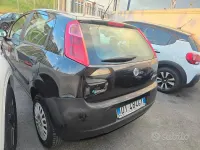 Usata Fiat Grande Punto Dynamic 69 CV (50 kW) 2008 Nero Utilitaria