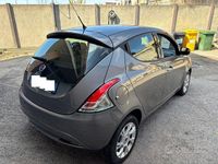 Usata Lancia Ypsilon Gold 69 CV (50 kW) 2016 Grigio Utilitaria