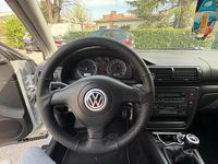 Usata VW Passat 131 CV (96 kW) 2001 Grigio Station wagon