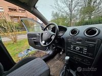 Usata Ford Fusion 68 CV (50 kW) 2006 Blu Utilitaria