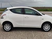 Usata Lancia Ypsilon Gold 85 CV (62 kW) 2014 Bianco Utilitaria