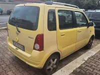Usata Opel Agila Cosmo 69 CV (50 kW) 2004 Giallo Monovolume