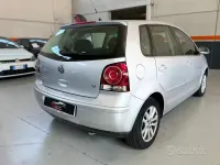 Usata VW Polo Comfortline 80 CV (58 kW) 2008 Grigio Utilitaria
