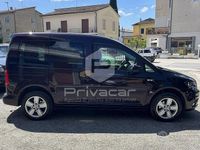 Usata VW Caddy 110 CV (80 kW) 2016 Viola/lilla Monovolume