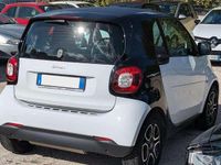 Usata Smart ForTwo Coupé 61 CV (44 kW) 2015 Bianco Utilitaria