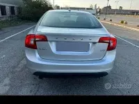 Usata Volvo S60 163 CV (119 kW) 2010 Grigio Berlina