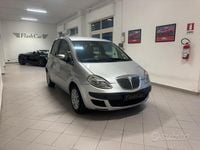 Usata Lancia Musa 90 CV (66 kW) 2007 Grigio Monovolume