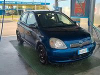 Usata Toyota Yaris 68 CV (50 kW) 2002 Blu/azzurro Berlina
