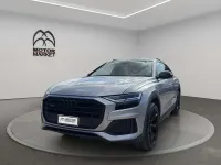 Usata Audi Q8 S-Line 231 CV (169 kW) 2022 Grigio / gray SUV