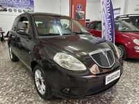 Usata Lancia Ypsilon 75 CV (55 kW) 2007 Marrone Utilitaria