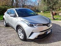 Begagnad Toyota C-HR Active 98 HK (72 kW) 2018 Silver SUV