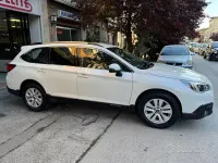 Usata Subaru Outback 150 CV (110 kW) 2016 Bianco Station wagon