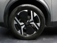 Usata Peugeot 2008 Allure 131 CV (96 kW) 2024 Grigio SUV