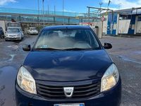 Usata Dacia Sandero Lauréate 74 CV (54 kW) 2010 Blu Berlina