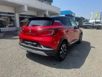 Usata Renault Captur Engineered 94 CV (69 kW) 2023 Rosso SUV