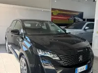 Usata Peugeot 3008 Allure 131 CV (96 kW) 2022 Nero SUV