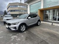 Usata Volvo XC40 129 CV (94 kW) 2023 Argento SUV