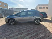 Usata Peugeot 2008 Active 92 CV (67 kW) 2015 Grigio SUV