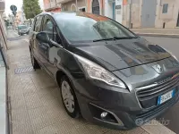 Usata Peugeot 5008 Business-Line 120 CV (88 kW) 2016 Grigio Monovolume