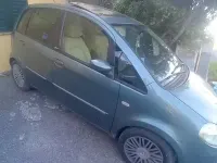 Usata Lancia Musa 95 CV (69 kW) 2006 Verde Monovolume