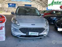 Occasion Ford Kuga 120 ch (88 kW) 2022 Gris SUV