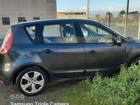 Usata Renault Scénic III 110 CV (80 kW) 2010 Grigio Monovolume