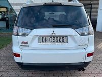 Usata Mitsubishi Outlander Instyle 140 CV (102 kW) 2007 Bianco SUV