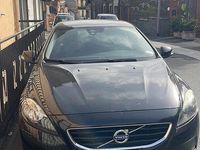 Usata Volvo V40 115 CV (84 kW) 2015 Nero Station wagon