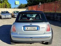 Begagnad Mini Cooper 116 HK (85 kW) 2004 Grå Halvkombi
