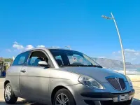 Usata Lancia Ypsilon 75 CV (55 kW) 2004 Grigio Utilitaria