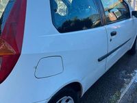 Usata Fiat Punto 60 CV (44 kW) 2001 Bianco Utilitaria