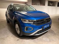 Usata VW T-Roc Style 110 CV (80 kW) 2023 Blu SUV