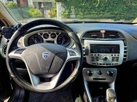 Usata Lancia Delta 120 CV (88 kW) 2012 Grigio Utilitaria