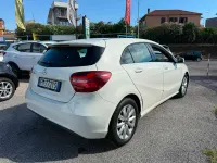 Usata Mercedes A180 109 CV (80 kW) 2017 Bianco Utilitaria