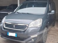Usata Peugeot Partner Tepee 120 CV (88 kW) 2017 Grigio Monovolume