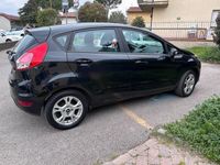Usata Ford Fiesta 80 CV (58 kW) 2016 Nero Utilitaria