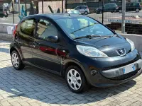 Usata Peugeot 107 68 CV (50 kW) 2007 Nero Utilitaria