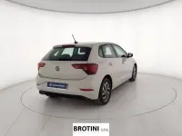 Usata VW Polo Life 95 CV (69 kW) 2023 Grigio Utilitaria