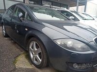 Usata Seat Leon Stylance 140 CV (102 kW) 2008 Grigio Berlina