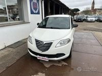 Usata Lancia Ypsilon Silver 69 CV (50 kW) 2014 Bianco Utilitaria