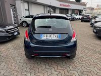 Usata Lancia Ypsilon Silver 69 CV (50 kW) 2017 Blu Utilitaria