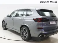 Usata BMW X5 M Sport 489 CV (359 kW) 2024 Grigio SUV
