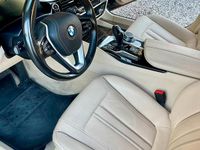 Usata BMW 520 Luxury Line 190 CV (139 kW) 2018 Blu/azzurro Station wagon