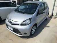 Usata Toyota Aygo Connect Style 67 CV (49 kW) 2012 Argento Utilitaria
