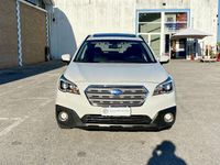 Usata Subaru Outback Style 150 CV (110 kW) 2017 Bianco SUV