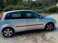 Usata Ford Fiesta 49 CV (36 kW) 2005 Grigio Utilitaria