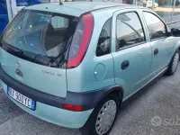 Usata Opel Corsa Club 75 CV (55 kW) 2002 Verde Utilitaria