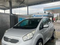 Usata Kia Venga 90 CV (66 kW) 2010 Grigio Utilitaria
