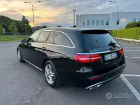 Usata Mercedes E220 Business 194 CV (142 kW) 2018 Nero Station wagon